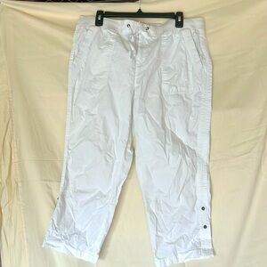 Khakis & Company White Capris size 12